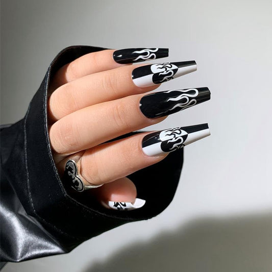 Black & White Heart Press-on Nails